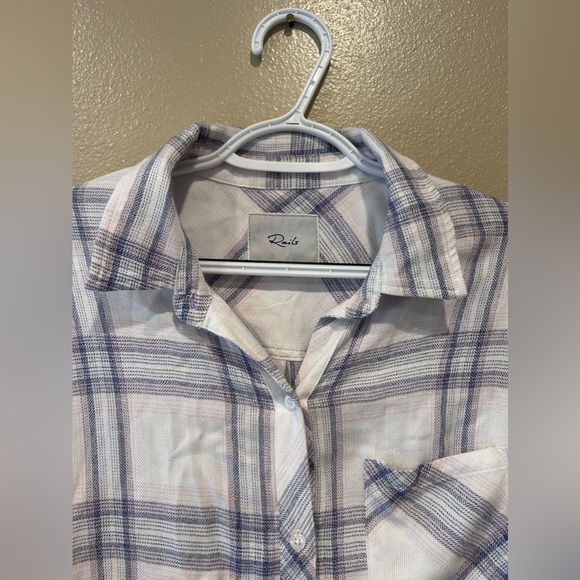 Rails Revolve Hunter White Coast Blush Plaid Button Up Size S #100-550-186 EUC - Picture 9 of 14